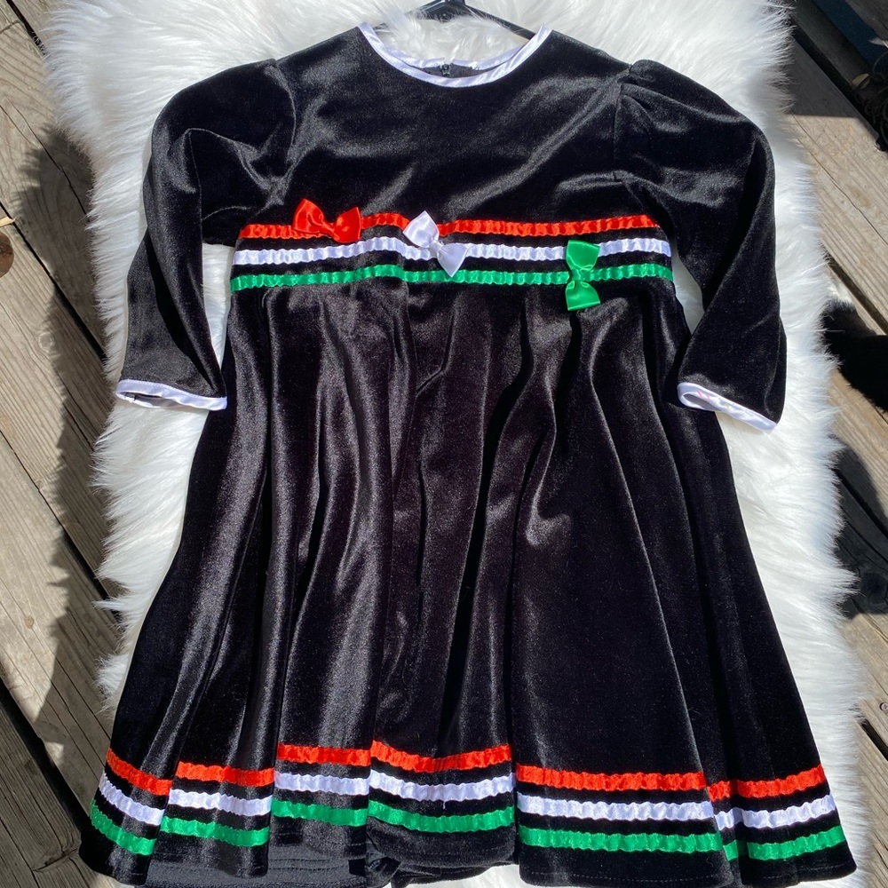 ✨Adorable Kids Velvet Mexican Style Dress✨
